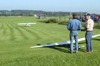 Freundschaftsfliegen