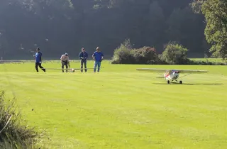 Freundschaftsfliegen