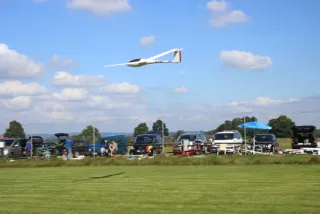 Freundschaftsfliegen