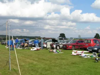 Freundschaftsfliegen