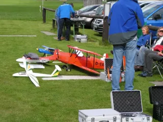 Freundschaftsfliegen